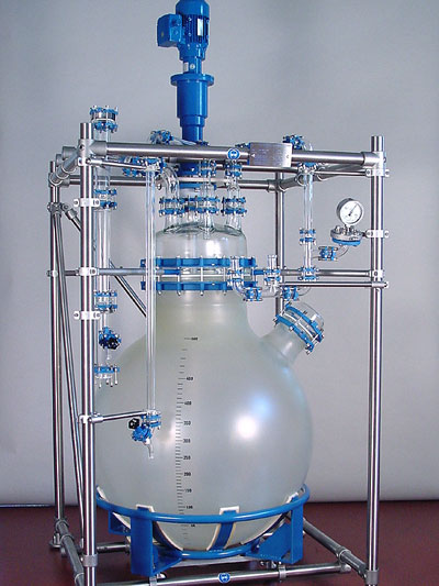 Glass reactors or mixing vessels type cylindrical glass vessel with ECTFE protective coating